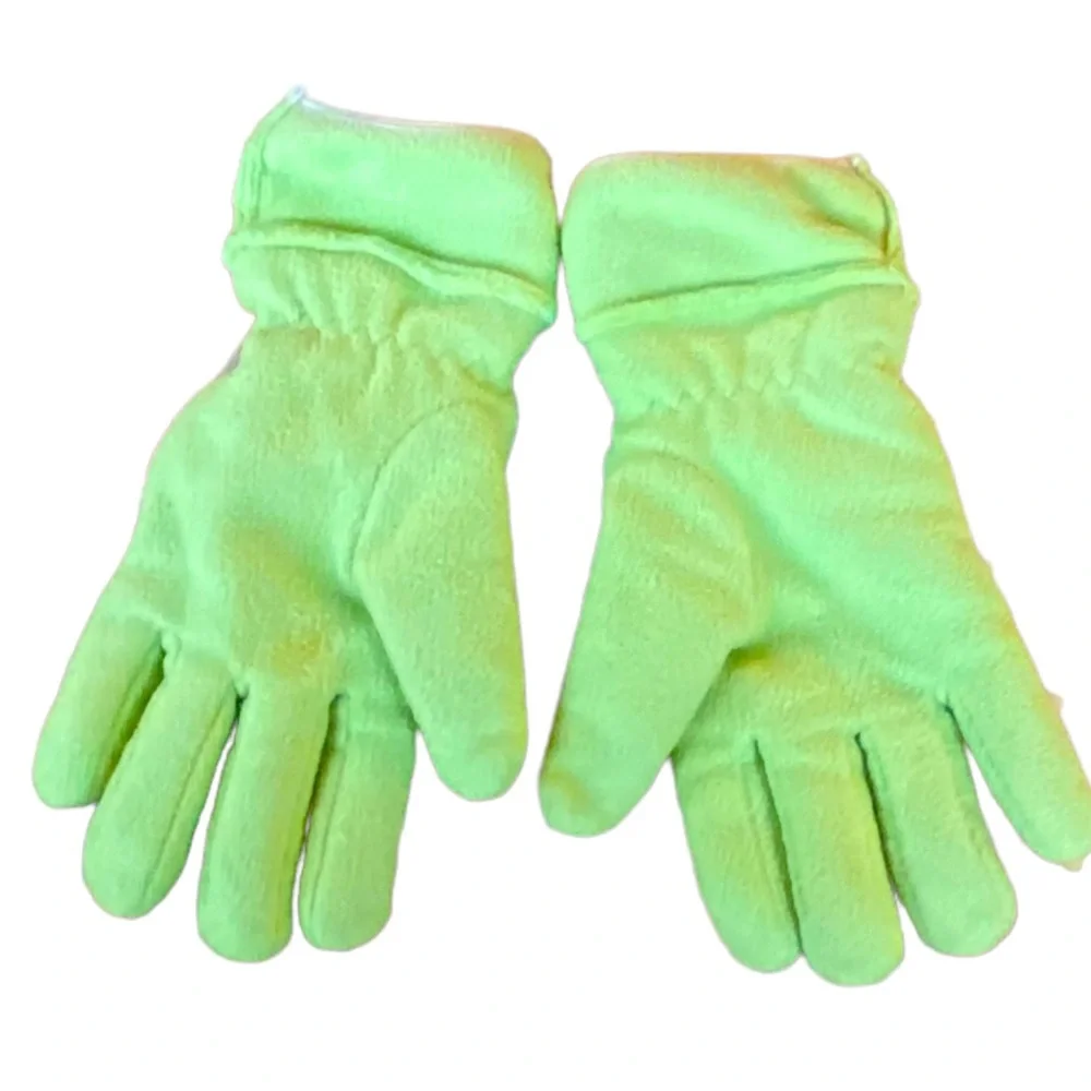 Children’s Place Size 7/8 Lime Green Gloves